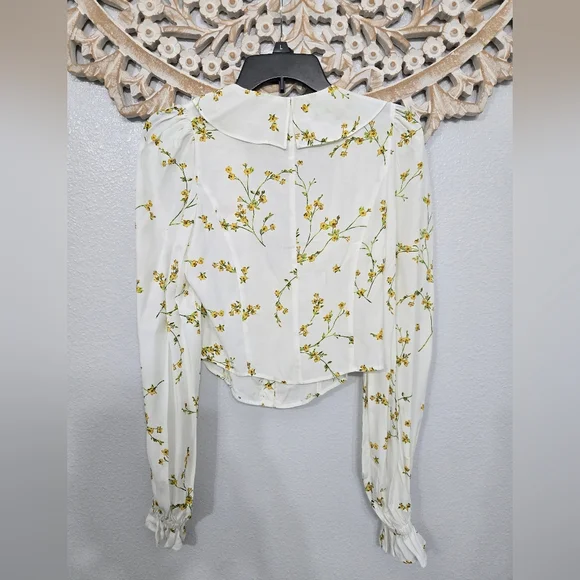 Divine Heritage Floral Ruffle White Blouse - Picture 7 of 7